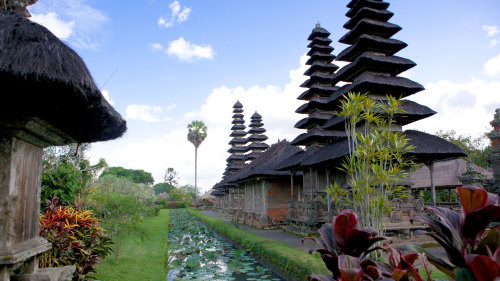 Royal Mengwi Temple, Monkey Forest & Tanah Lot Excursion by Tour East