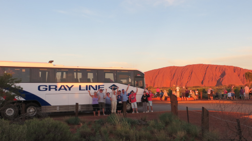 Uluru & Alice Springs 1-Way Transfer