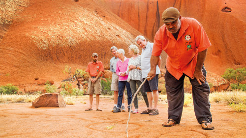 3-Day Red Centre Highlights Tour by AAT Kings