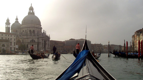 Romantic Gondola Ride & Seafood Dinner by MYU