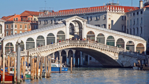 VIP Grand Canal Boat Tour with Lunch