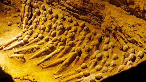 Terracotta of Han Yang Ling Mausoleum VIP Day Tour